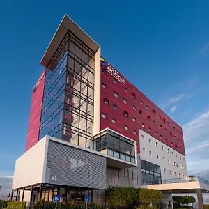 Hotel Ramada Encore By Wyndham Queretaro