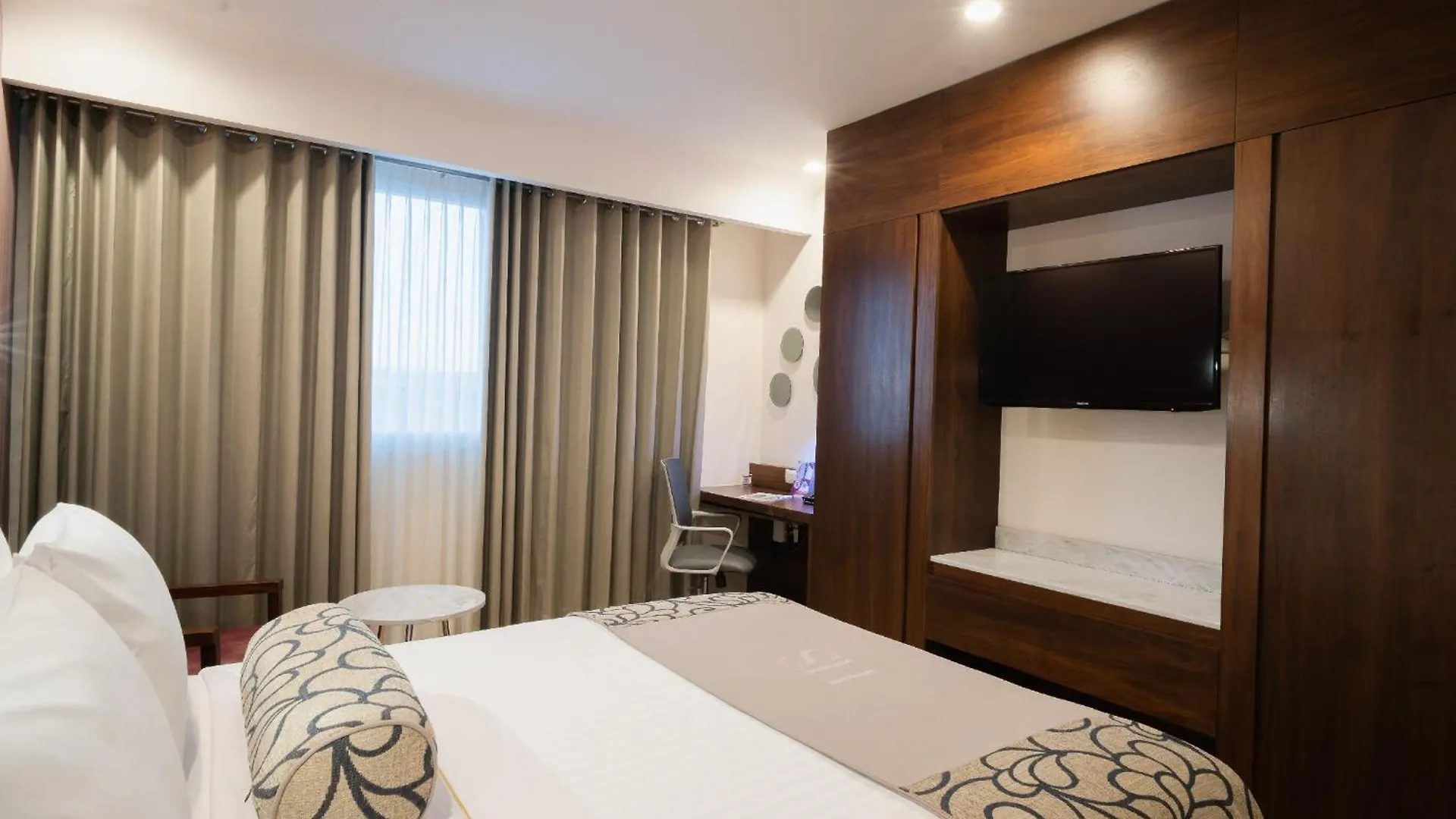 *****  Hs Hotsson Hotel Queretaro Mexico